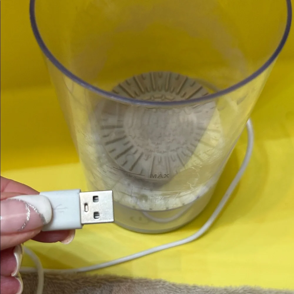 Makeup brush cleaning tool. electric USB cable charger. Used